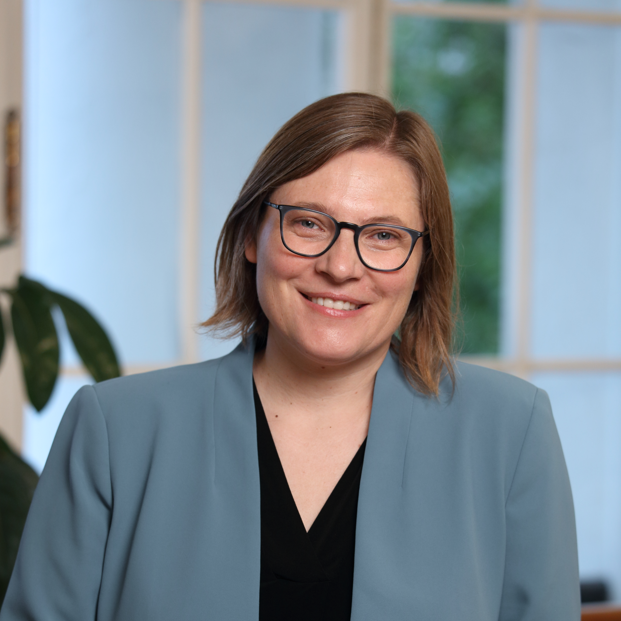 Headshot of Professor Beth Schueler